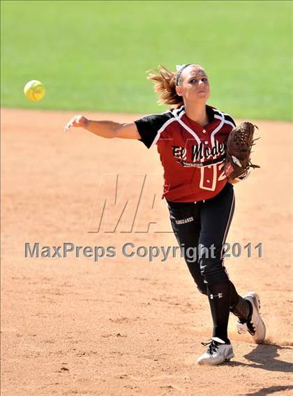 Thumbnail 3 in Edison vs. El Modena (Woodbridge Tournament) photogallery.