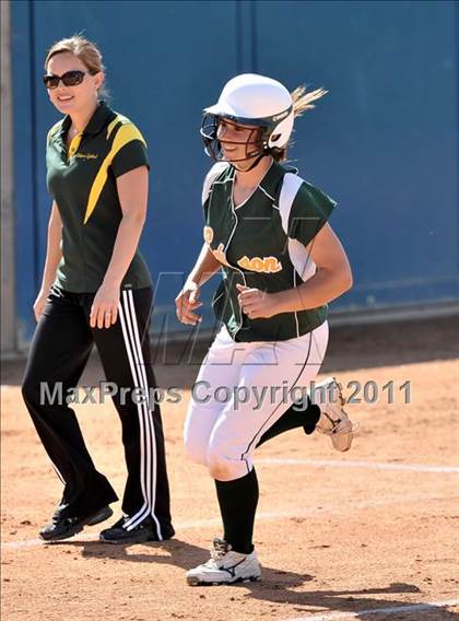 Thumbnail 2 in Edison vs. El Modena (Woodbridge Tournament) photogallery.