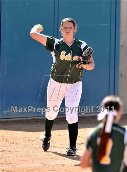Thumbnail 1 in Edison vs. El Modena (Woodbridge Tournament) photogallery.