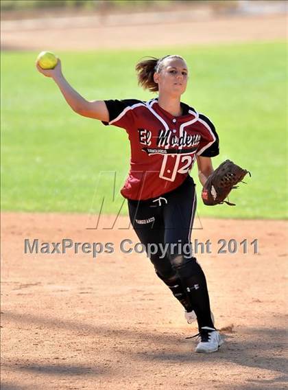 Thumbnail 2 in Edison vs. El Modena (Woodbridge Tournament) photogallery.