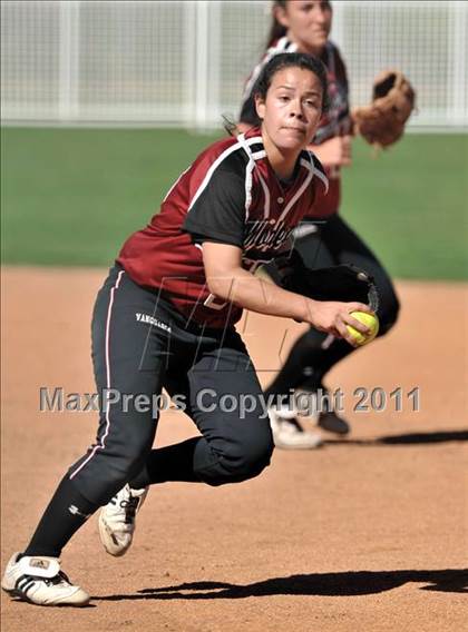 Thumbnail 2 in Edison vs. El Modena (Woodbridge Tournament) photogallery.