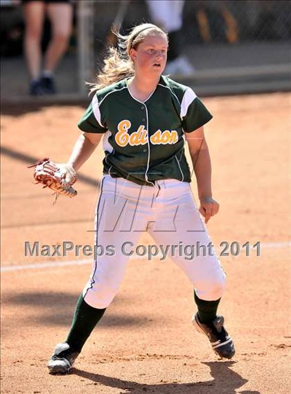 Thumbnail 1 in Edison vs. El Modena (Woodbridge Tournament) photogallery.