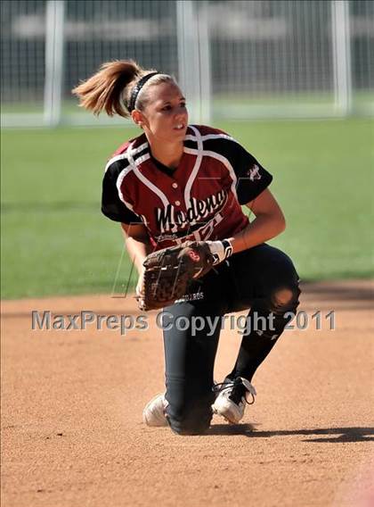 Thumbnail 3 in Edison vs. El Modena (Woodbridge Tournament) photogallery.