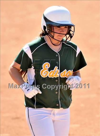 Thumbnail 3 in Edison vs. El Modena (Woodbridge Tournament) photogallery.