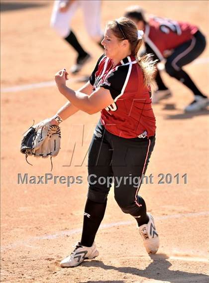Thumbnail 3 in Edison vs. El Modena (Woodbridge Tournament) photogallery.