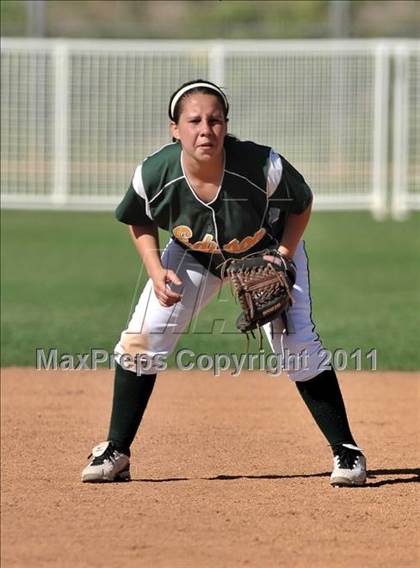 Thumbnail 2 in Edison vs. El Modena (Woodbridge Tournament) photogallery.
