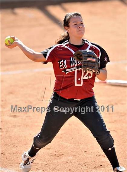 Thumbnail 1 in Edison vs. El Modena (Woodbridge Tournament) photogallery.