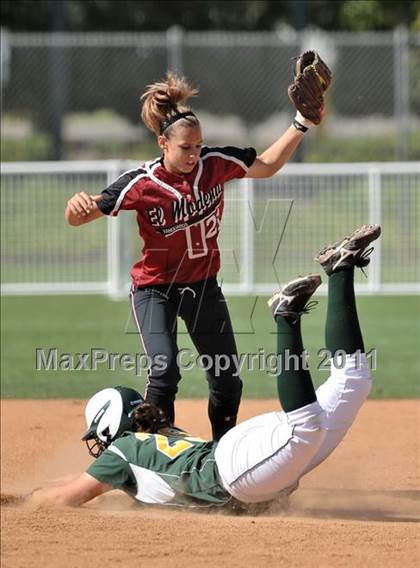 Thumbnail 1 in Edison vs. El Modena (Woodbridge Tournament) photogallery.