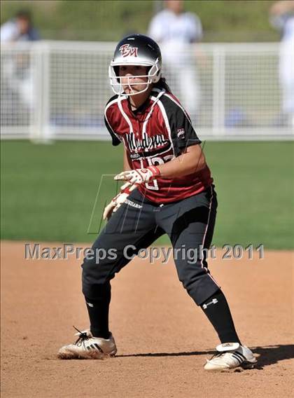 Thumbnail 2 in Edison vs. El Modena (Woodbridge Tournament) photogallery.