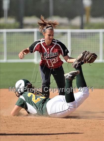 Thumbnail 2 in Edison vs. El Modena (Woodbridge Tournament) photogallery.
