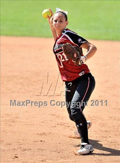 Thumbnail 2 in Edison vs. El Modena (Woodbridge Tournament) photogallery.