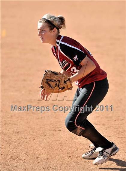 Thumbnail 3 in Edison vs. El Modena (Woodbridge Tournament) photogallery.