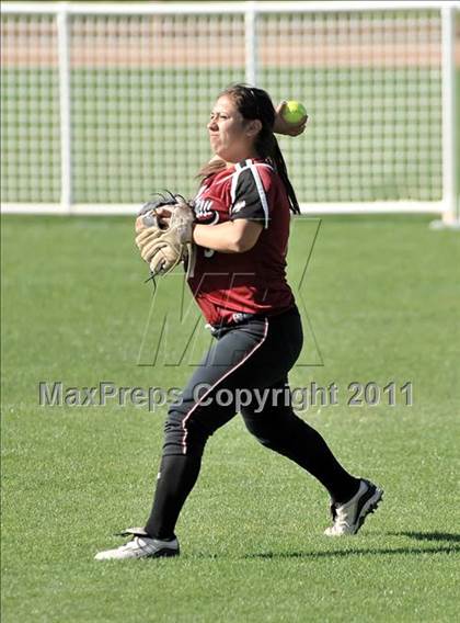 Thumbnail 2 in Edison vs. El Modena (Woodbridge Tournament) photogallery.