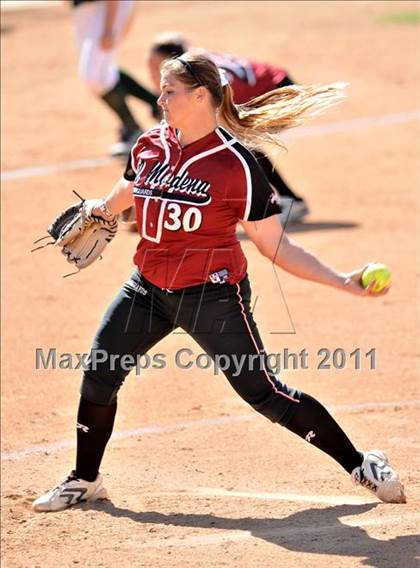 Thumbnail 2 in Edison vs. El Modena (Woodbridge Tournament) photogallery.