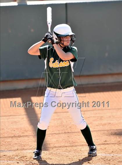 Thumbnail 1 in Edison vs. El Modena (Woodbridge Tournament) photogallery.