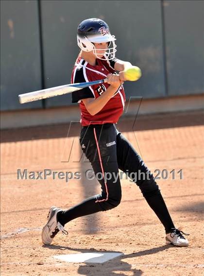 Thumbnail 3 in Edison vs. El Modena (Woodbridge Tournament) photogallery.