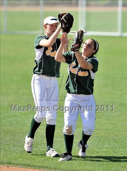 Thumbnail 3 in Edison vs. El Modena (Woodbridge Tournament) photogallery.