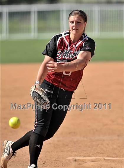 Thumbnail 1 in Edison vs. El Modena (Woodbridge Tournament) photogallery.