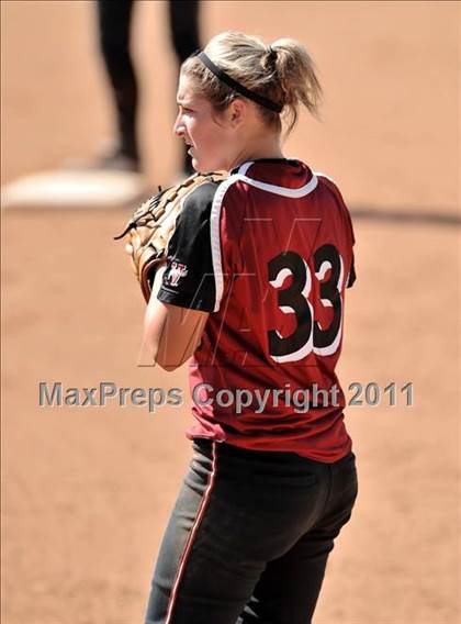 Thumbnail 1 in Edison vs. El Modena (Woodbridge Tournament) photogallery.