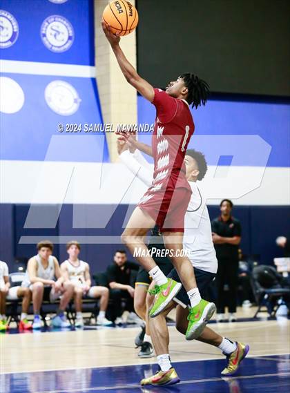 Thumbnail 2 in East vs West (Battle of the Valley All-Star Game) photogallery.