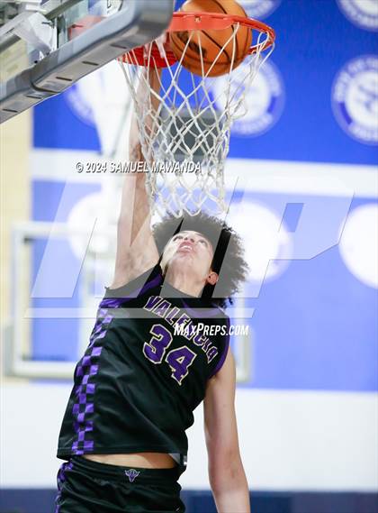 Thumbnail 2 in East vs West (Battle of the Valley All-Star Game) photogallery.