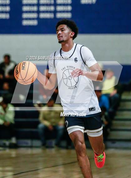Thumbnail 2 in East vs West (Battle of the Valley All-Star Game) photogallery.