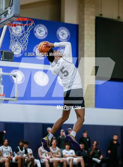 Thumbnail 1 in East vs West (Battle of the Valley All-Star Game) photogallery.