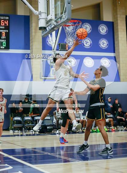 Thumbnail 2 in East vs West (Battle of the Valley All-Star Game) photogallery.