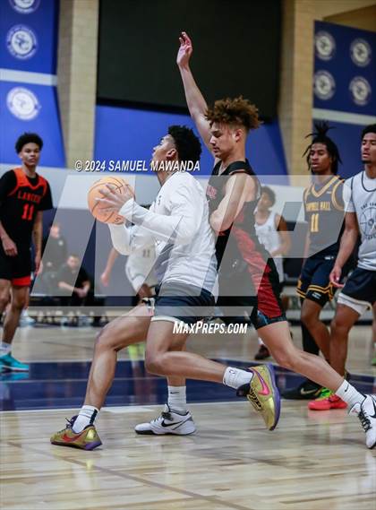 Thumbnail 1 in East vs West (Battle of the Valley All-Star Game) photogallery.