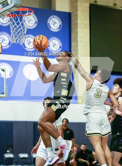 Thumbnail 1 in East vs West (Battle of the Valley All-Star Game) photogallery.