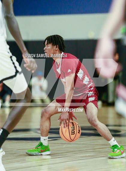 Thumbnail 2 in East vs West (Battle of the Valley All-Star Game) photogallery.