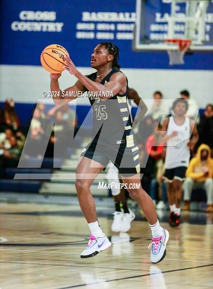 Thumbnail 2 in East vs West (Battle of the Valley All-Star Game) photogallery.
