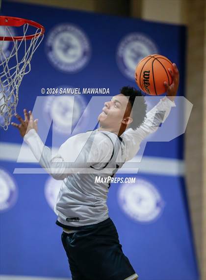 Thumbnail 1 in East vs West (Battle of the Valley All-Star Game) photogallery.