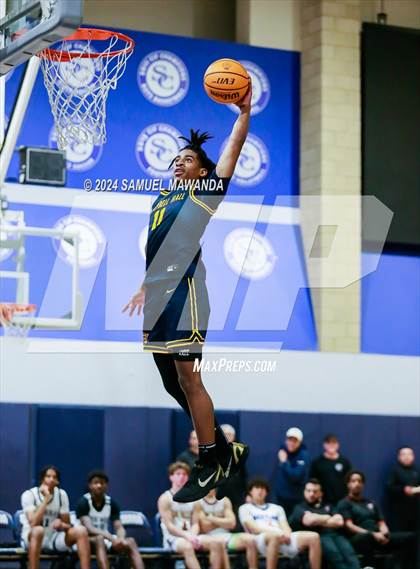 Thumbnail 2 in East vs West (Battle of the Valley All-Star Game) photogallery.