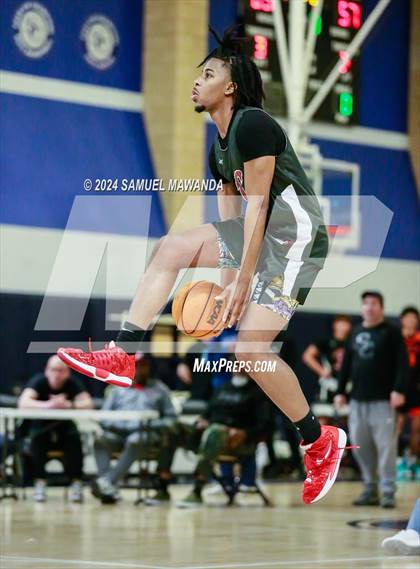Thumbnail 3 in East vs West (Battle of the Valley All-Star Game) photogallery.