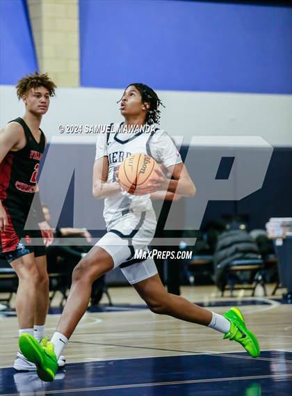 Thumbnail 3 in East vs West (Battle of the Valley All-Star Game) photogallery.