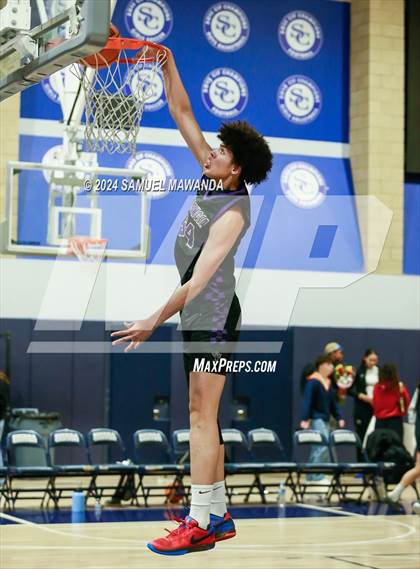 Thumbnail 1 in East vs West (Battle of the Valley All-Star Game) photogallery.