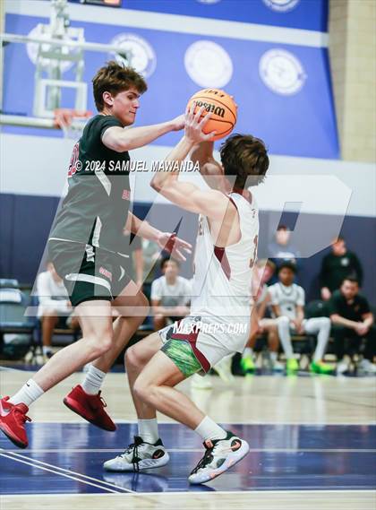 Thumbnail 1 in East vs West (Battle of the Valley All-Star Game) photogallery.