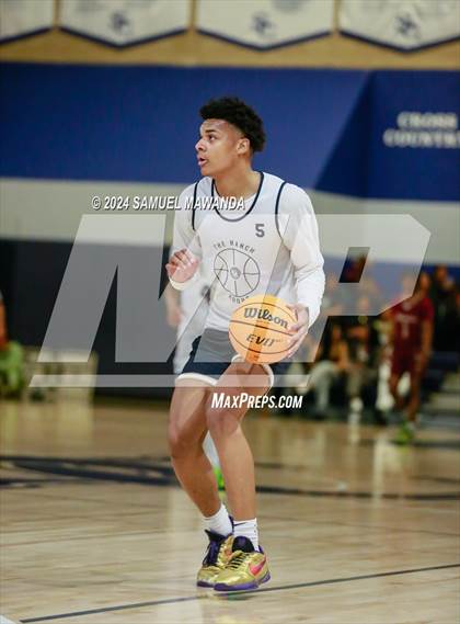 Thumbnail 2 in East vs West (Battle of the Valley All-Star Game) photogallery.