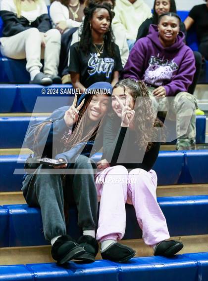 Thumbnail 2 in East vs West (Battle of the Valley All-Star Game) photogallery.