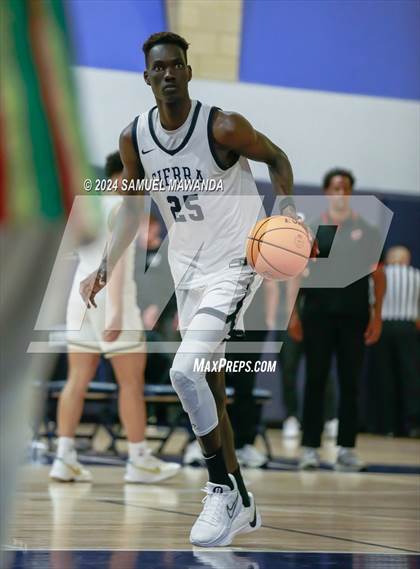 Thumbnail 1 in East vs West (Battle of the Valley All-Star Game) photogallery.