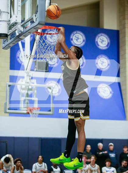 Thumbnail 2 in East vs West (Battle of the Valley All-Star Game) photogallery.