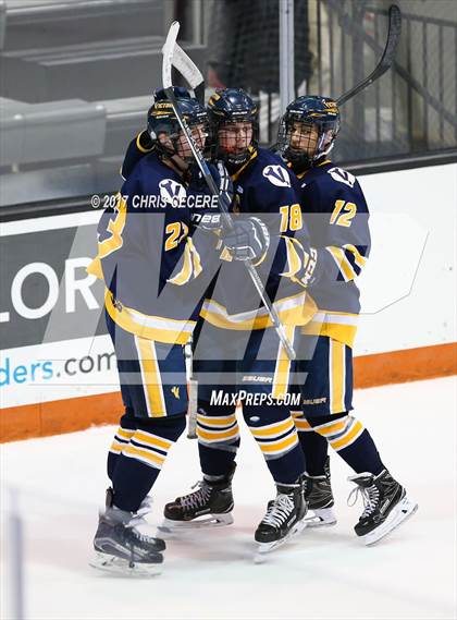 Thumbnail 2 in Victor vs. Pittsford (Section 5 Class A Semifinal) photogallery.