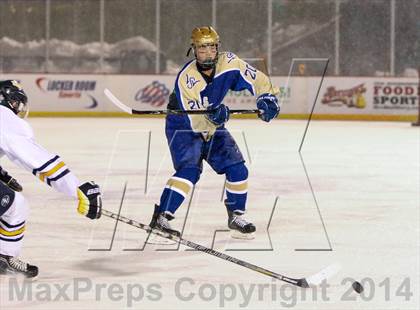 Thumbnail 1 in Webster Schroeder vs. Webster Thomas (Frozen Frontier) photogallery.