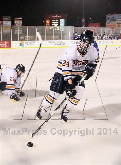 Thumbnail 2 in Webster Schroeder vs. Webster Thomas (Frozen Frontier) photogallery.