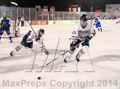 Thumbnail 1 in Webster Schroeder vs. Webster Thomas (Frozen Frontier) photogallery.