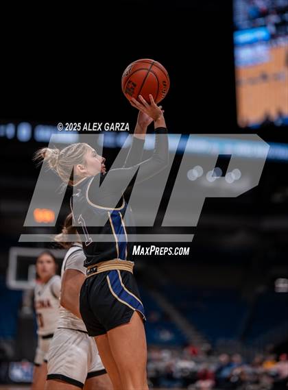 Thumbnail 2 in Nocona vs. San Saba (UIL 2A Basketball Division I Final) photogallery.