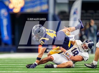 Thumbnail 1 in Smithson Valley vs Highland Park (UIL 5A Football Division I Final) photogallery.