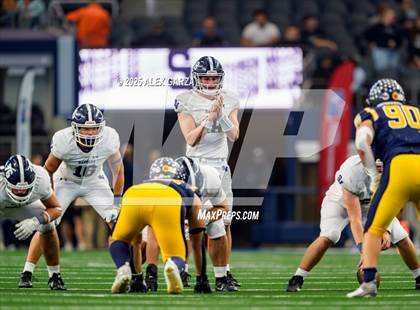 Thumbnail 2 in Smithson Valley vs Highland Park (UIL 5A Football Division I Final) photogallery.
