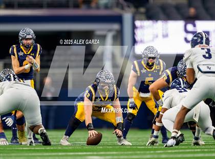Thumbnail 2 in Smithson Valley vs Highland Park (UIL 5A Football Division I Final) photogallery.